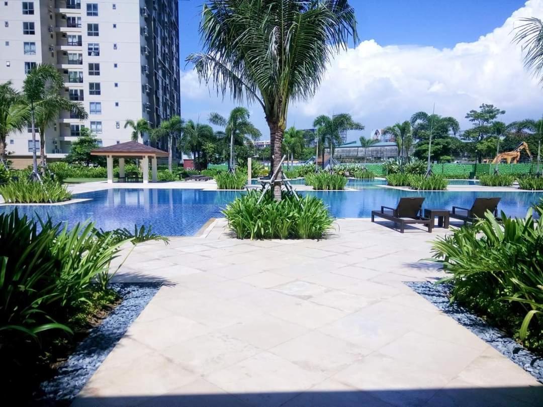 Chelsea Tower 1 Aparthotel Muntinlupa City Bagian luar foto